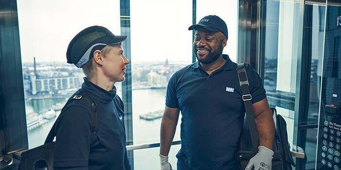 Lue tarkemmat tiedot oppilaitoksesta ja koulutukseen hakemisesta