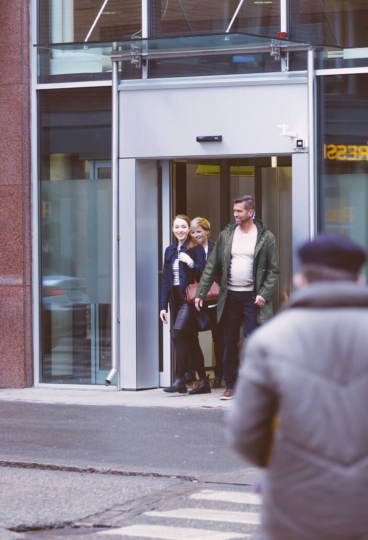 image_car3_lääkärikeskus_aava