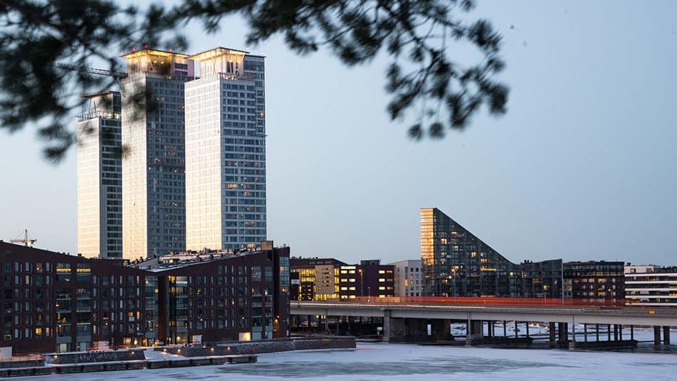 Maa-alan rajallisuus kannustaa monipuoliseen maankäyttöön.